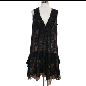 Nanette lepore Black Lace Ruffled Dress Sz 6 S